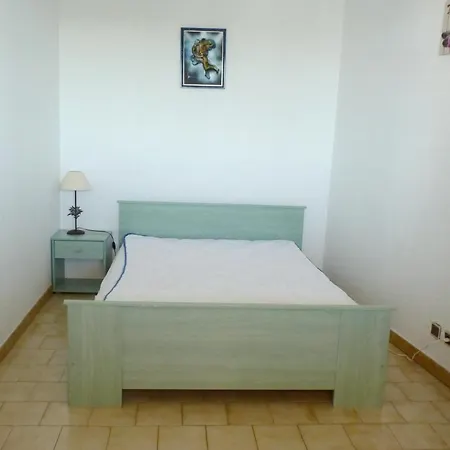 Apartment De 2 Chambres A Avec Magnifique Vue Sur La Mer Piscine Partagee Et Terrasse Amenagee A 4 Km De La Plage *