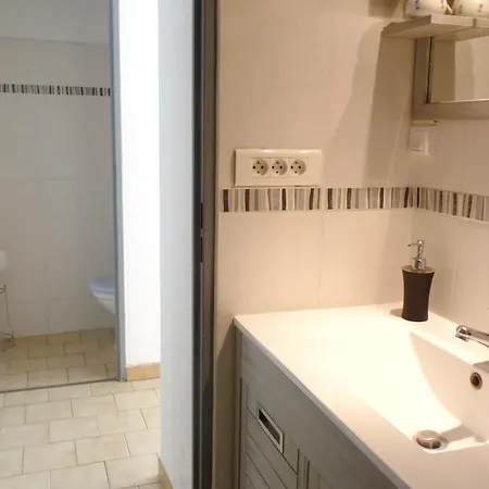 De 2 Chambres A Avec Magnifique Vue Sur La Mer Piscine Partagee Et Terrasse Amenagee A 4 Km De La Plage Agde